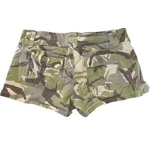 Pilgrim‎ Green Camo Print Low Rise Mini Shorts Size 5
